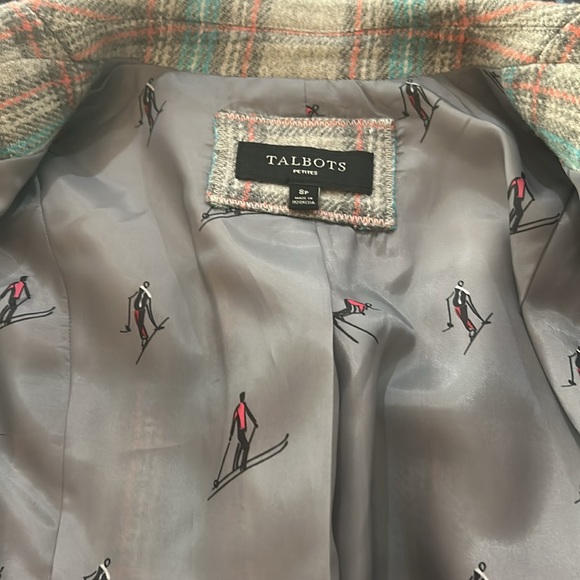 Talbots blazer. Very nice! Skiers print on interior. - Picture 4 of 5